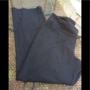 Old Navy Maternity yoga pants Size L